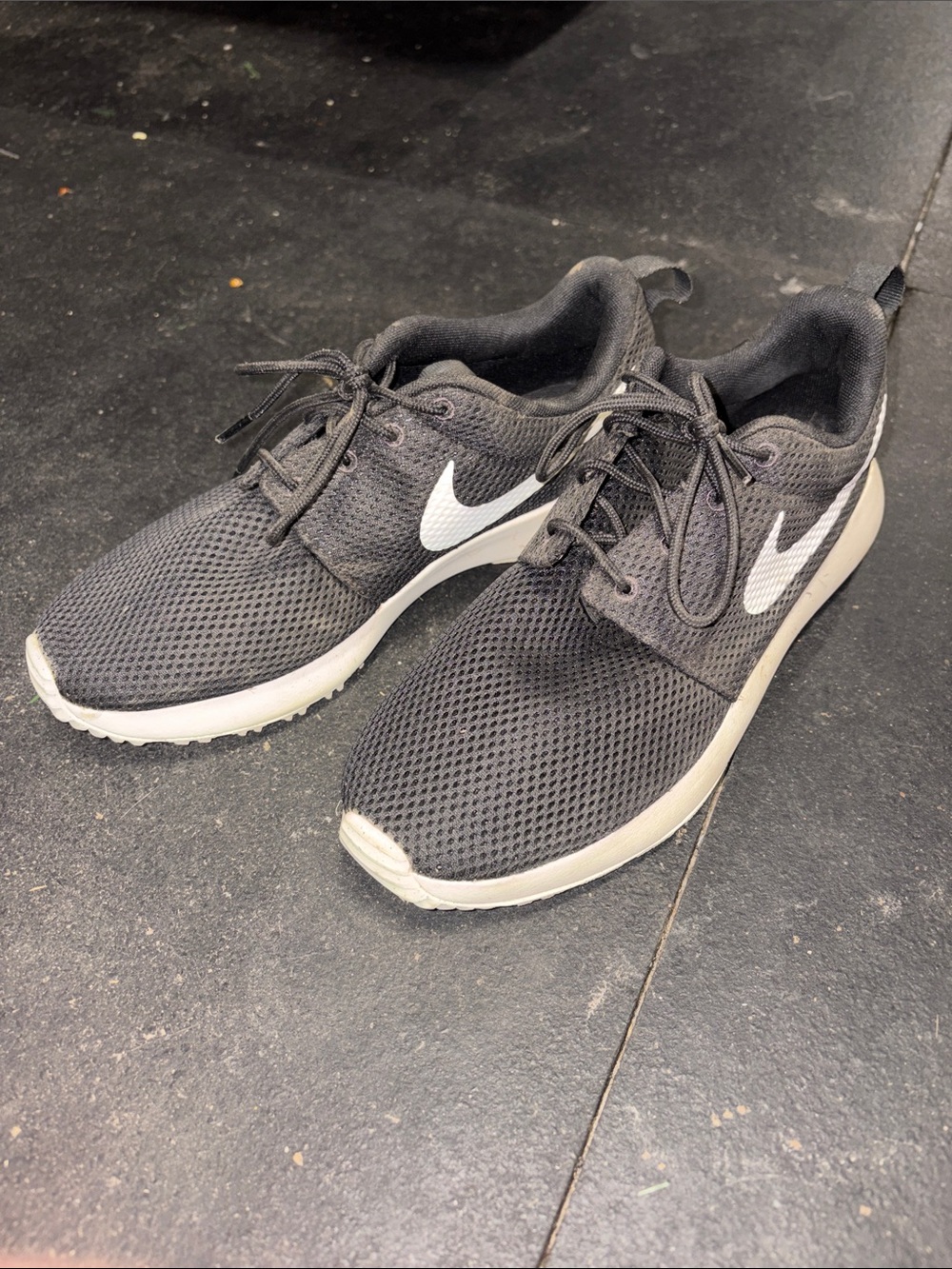 Nike Men’s Mesh Golf Shoes